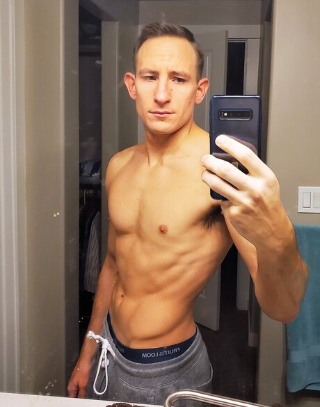 Foto di nudo di fuga di OnlyFans di Noah Chambers