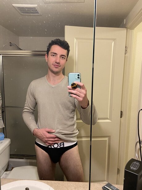 Foto di nudo di fuga di OnlyFans di Levi