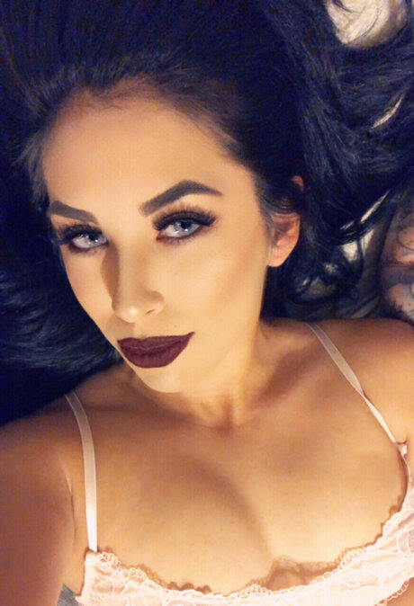 Foto di nudo di fuga di OnlyFans di Kitty