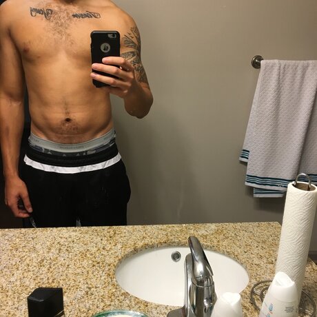 Foto di nudo di fuga di OnlyFans di Redboi