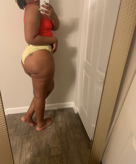 Foto di nudo di fuga di OnlyFans di Mysteriasssrae
