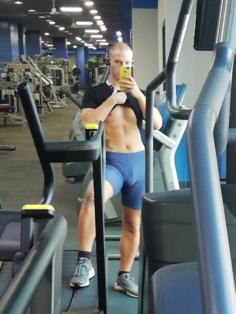 Foto di nudo di fuga di OnlyFans di Miko