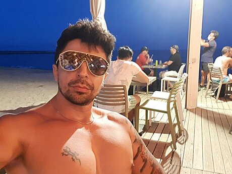 Foto di nudo di fuga di OnlyFans di Nelstrong