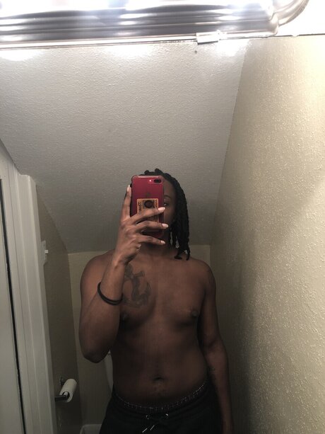 Foto di nudo di fuga di OnlyFans di Donell
