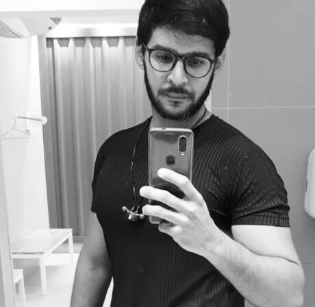 Foto di nudo di fuga di OnlyFans di Raphael