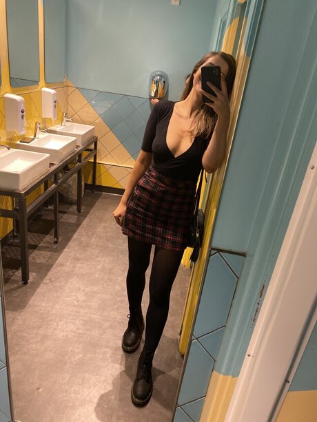 Foto di nudo di fuga di OnlyFans di U15014556