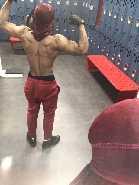 Foto di nudo di fuga di OnlyFans di Oweezy