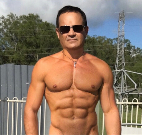 K R