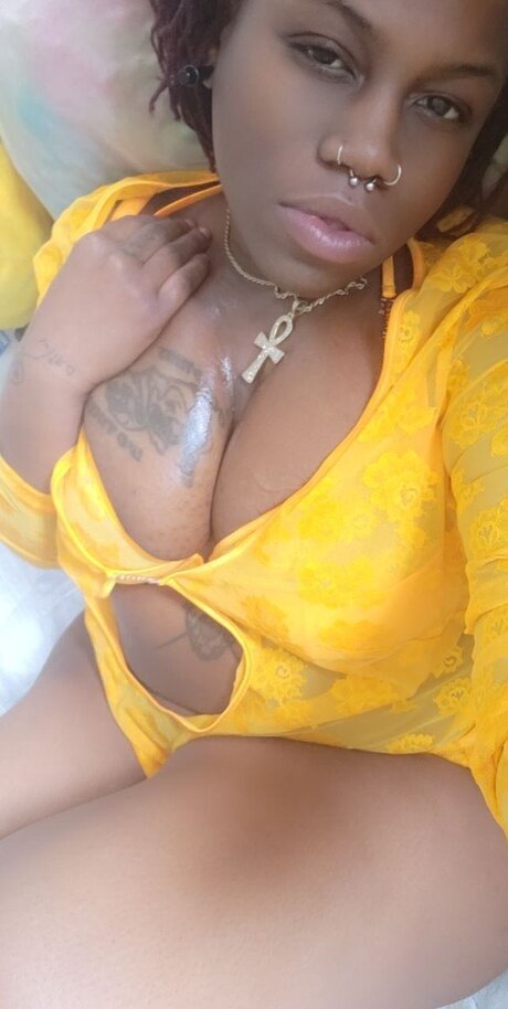 Foto di nudo di fuga di OnlyFans di Beast And His Baby