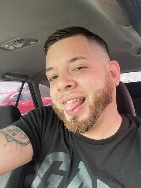 Foto di nudo di fuga di OnlyFans di Nando Santiago