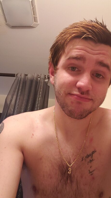 Foto di nudo di fuga di OnlyFans di Ronnie Ouimette