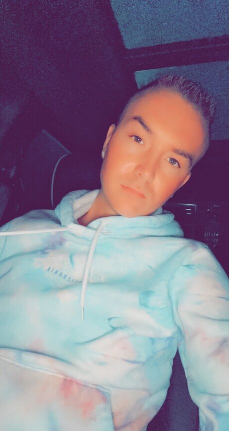 Foto di nudo di fuga di OnlyFans di Dill