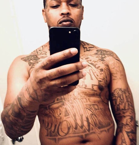 Foto di nudo di fuga di OnlyFans di Stanley Earl