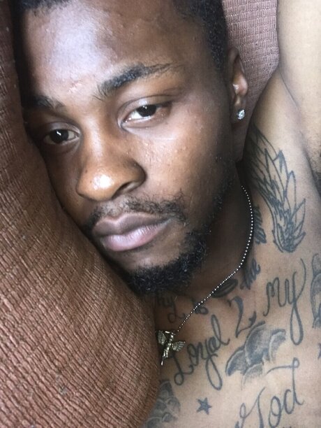 Foto di nudo di fuga di OnlyFans di Jay Hunnit