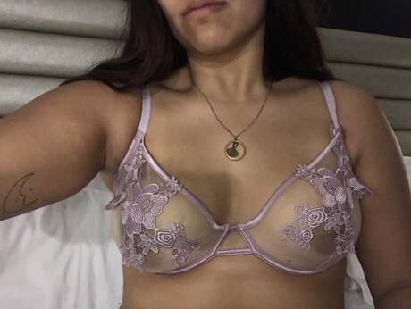 Foto di nudo di fuga di OnlyFans di Clementine