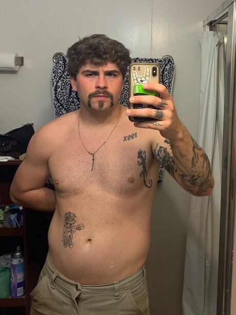 Foto di nudo di fuga di OnlyFans di Bucky