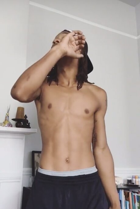 Foto di nudo di fuga di OnlyFans di Lehmon