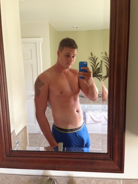 Foto di nudo di fuga di OnlyFans di Miscoman