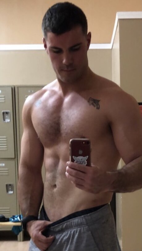 Foto di nudo di fuga di OnlyFans di Bollybol