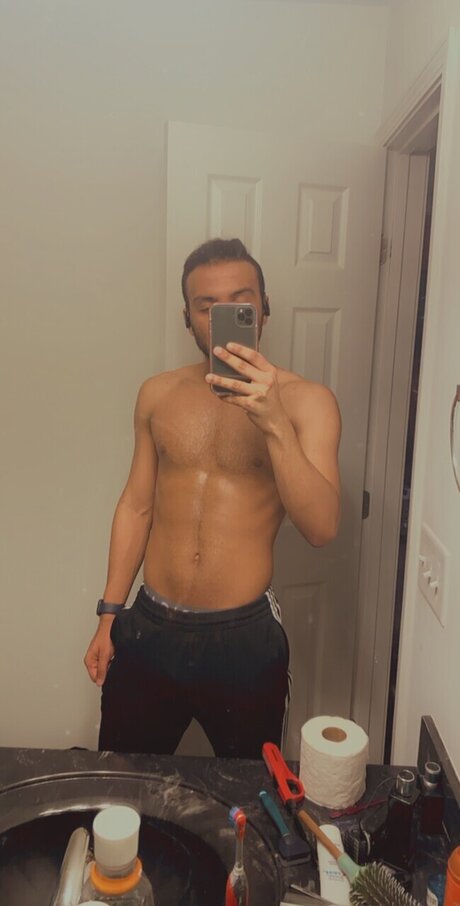 Foto di nudo di fuga di OnlyFans di B