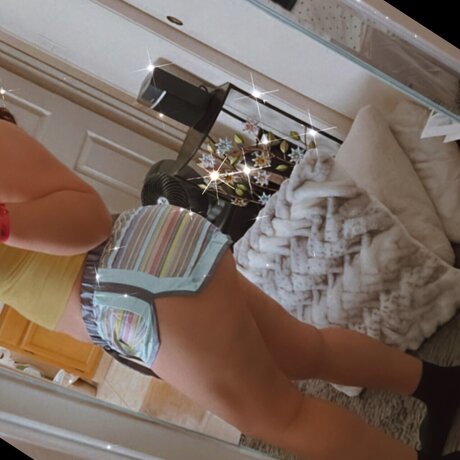 Foto di nudo di fuga di OnlyFans di Yomomma619
