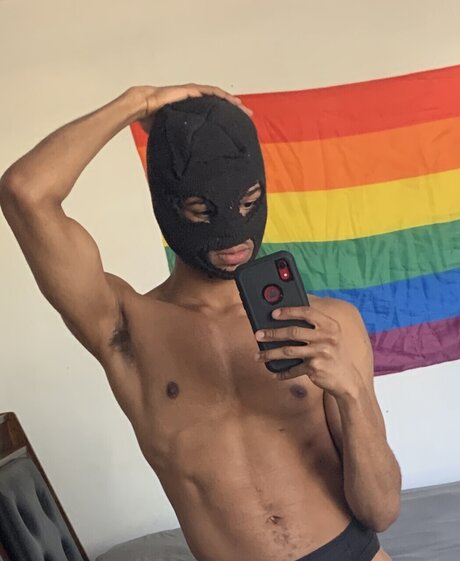 Foto di nudo di fuga di OnlyFans di Igelastiboy2000