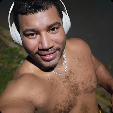 Foto di nudo di fuga di OnlyFans di Zach