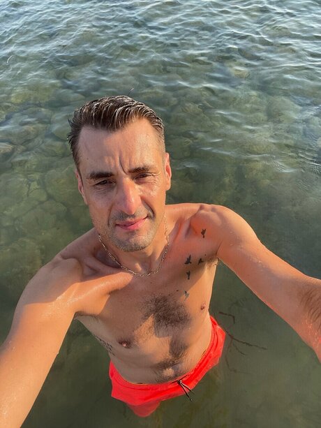 Foto di nudo di fuga di OnlyFans di M