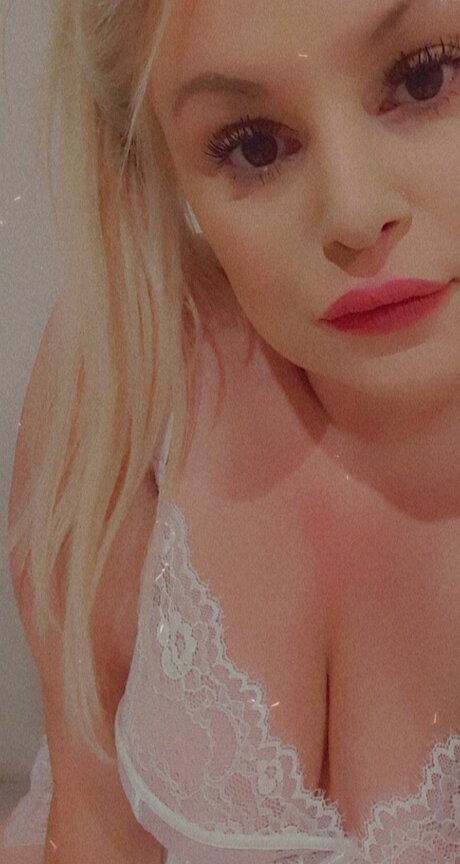 Foto di nudo di fuga di OnlyFans di S