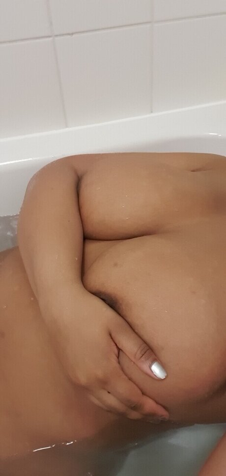 Foto di nudo di fuga di OnlyFans di Missteerieous