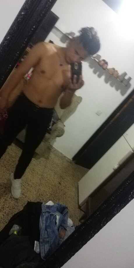 Foto di nudo di fuga di OnlyFans di Stiven