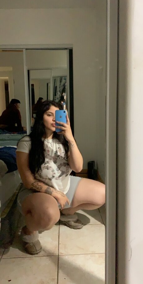 Foto di nudo di fuga di OnlyFans di Honey 