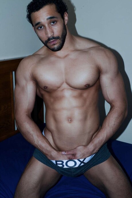 Foto di nudo di fuga di OnlyFans di Flex