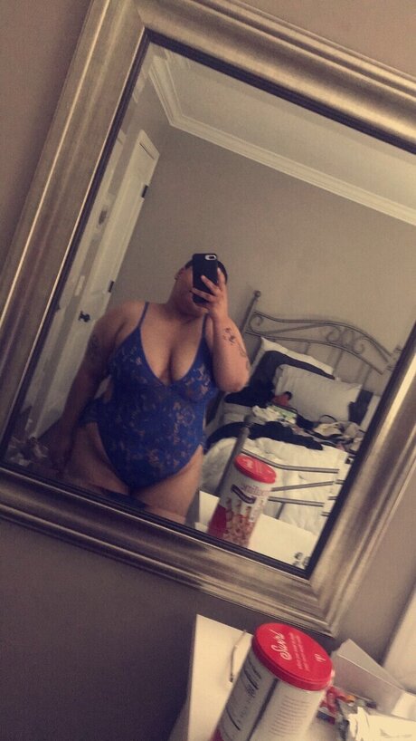 Foto di nudo di fuga di OnlyFans di Ollie
