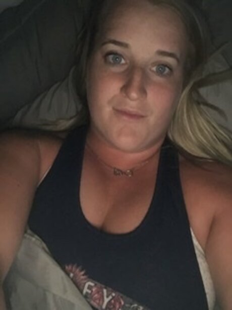 Foto di nudo di fuga di OnlyFans di Elysebaby31