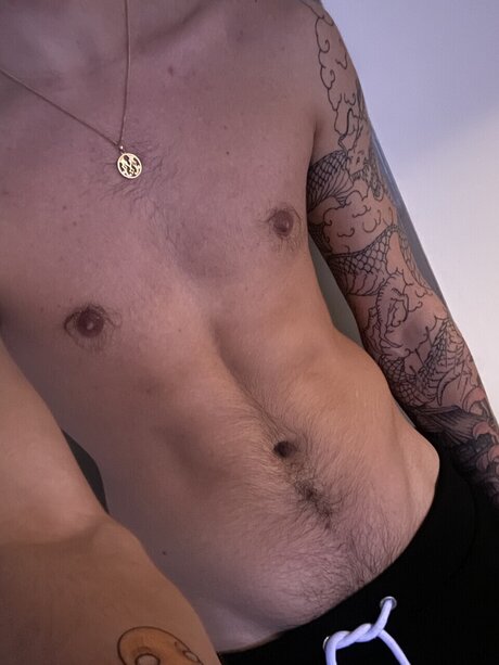 Foto di nudo di fuga di OnlyFans di Frenchie