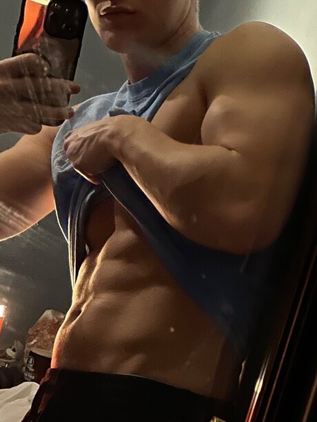 Foto di nudo di fuga di OnlyFans di Cursemarked