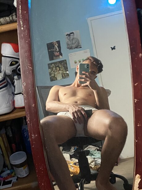 Foto di nudo di fuga di OnlyFans di Javiaur