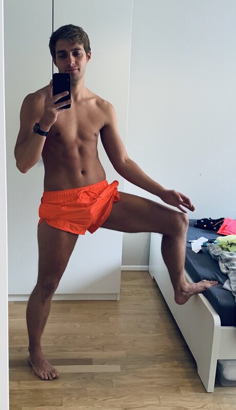 Foto di nudo di fuga di OnlyFans di Tawani