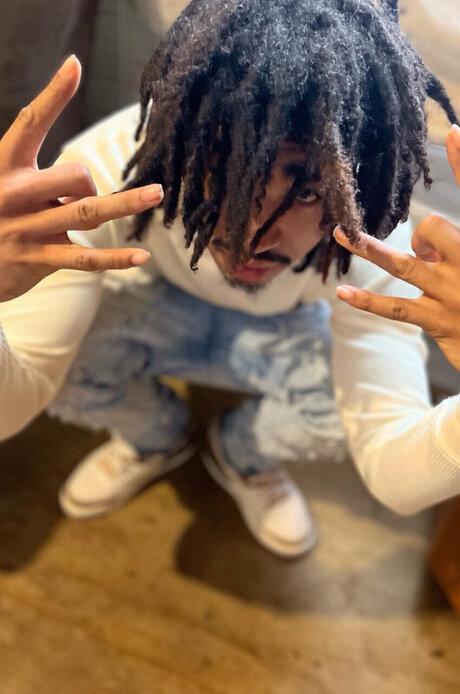 Foto di nudo di fuga di OnlyFans di Brazy