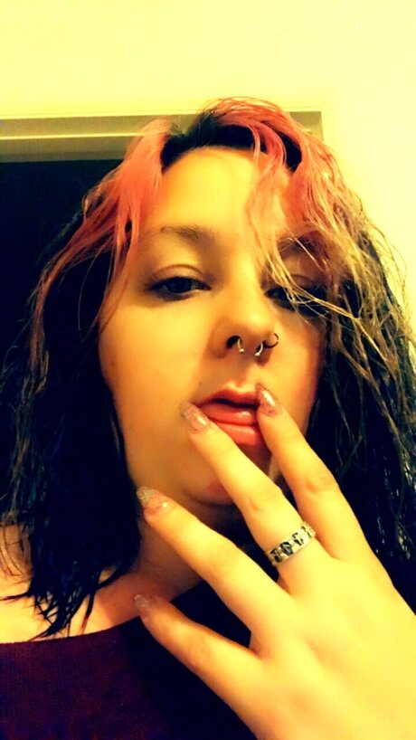 Foto di nudo di fuga di OnlyFans di Lunabelle
