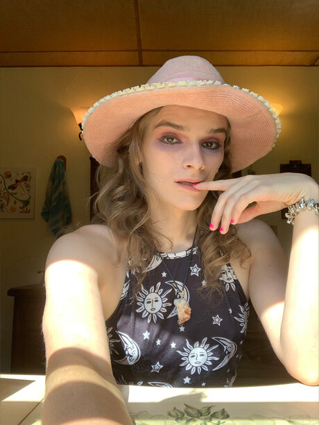 Foto di nudo di fuga di OnlyFans di Alice Lilith