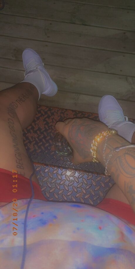 Foto di nudo di fuga di OnlyFans di Lookdontstare