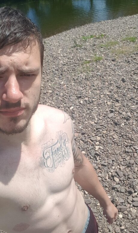Foto di nudo di fuga di OnlyFans di Nathan94