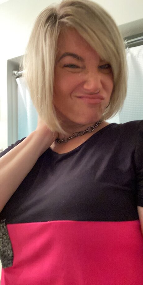 Foto di nudo di fuga di OnlyFans di Sami
