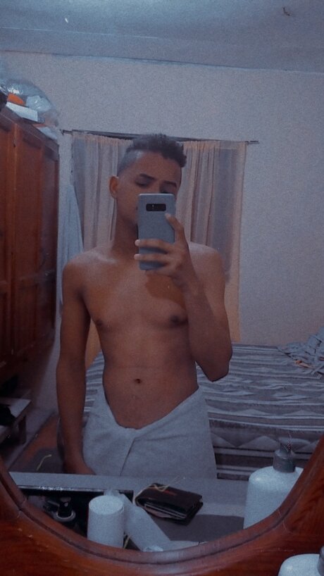 Foto di nudo di fuga di OnlyFans di Lorenzo Junior Rodriguez