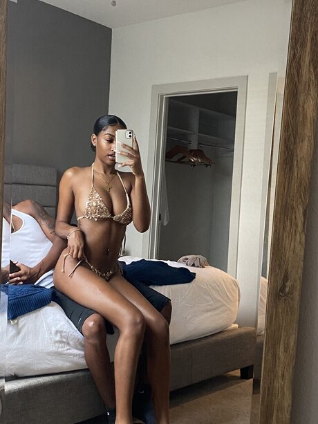 Foto di nudo di fuga di OnlyFans di Trynacsumn
