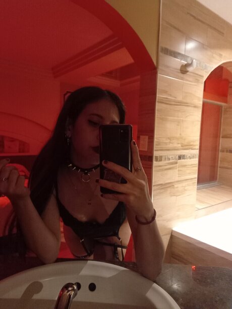 Foto di nudo di fuga di OnlyFans di 