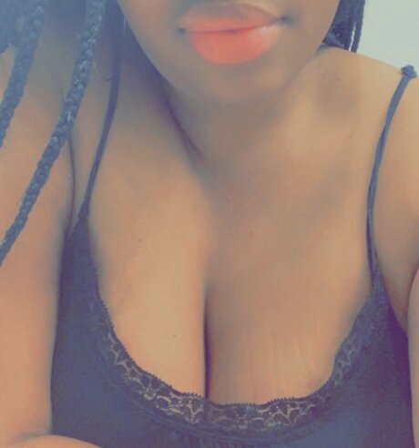 Foto di nudo di fuga di OnlyFans di Starr