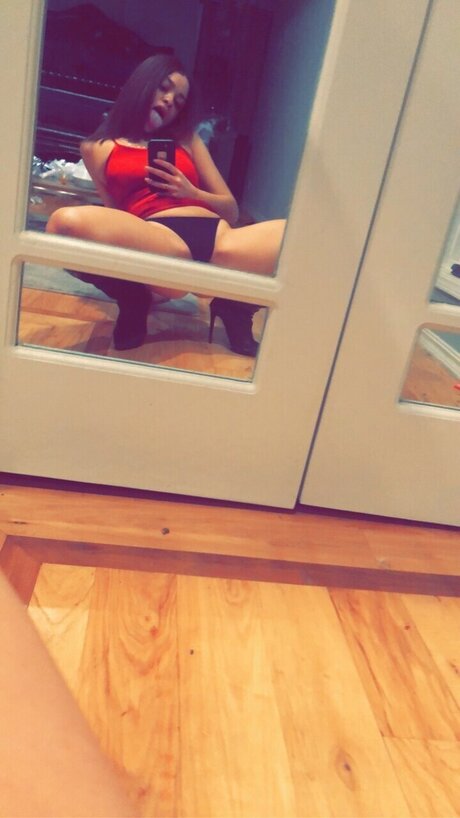 Foto di nudo di fuga di OnlyFans di Freckled Yella